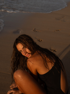 Portrait am Strand im warmen Licht